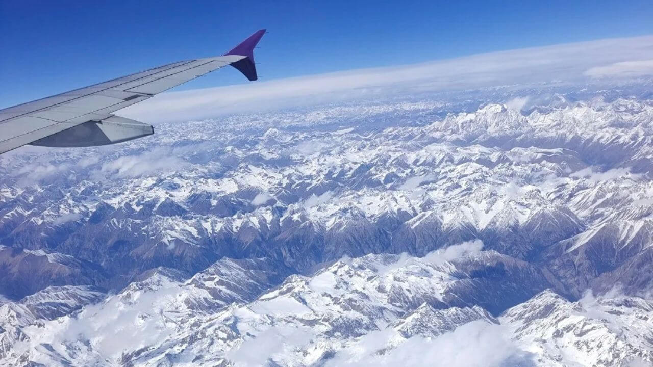 Getting Tibet by Air Getting Tibet by Air