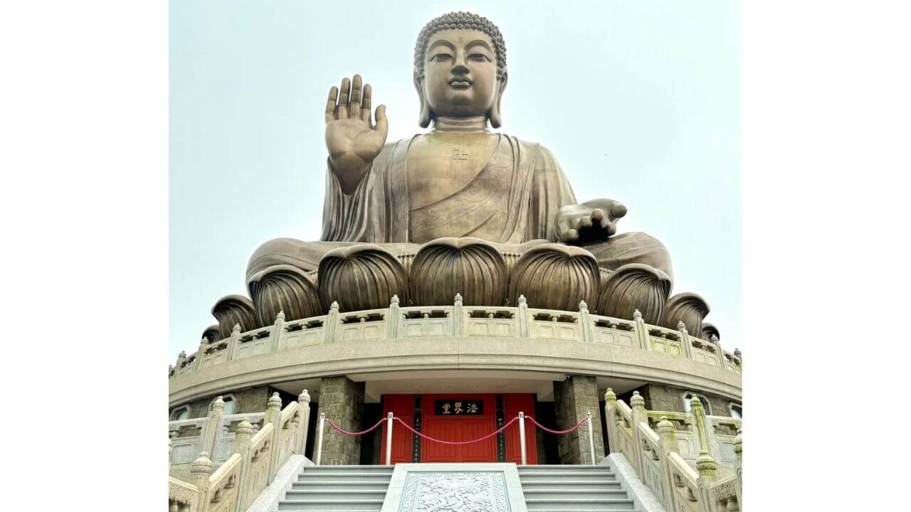 Tian Tan Buddha