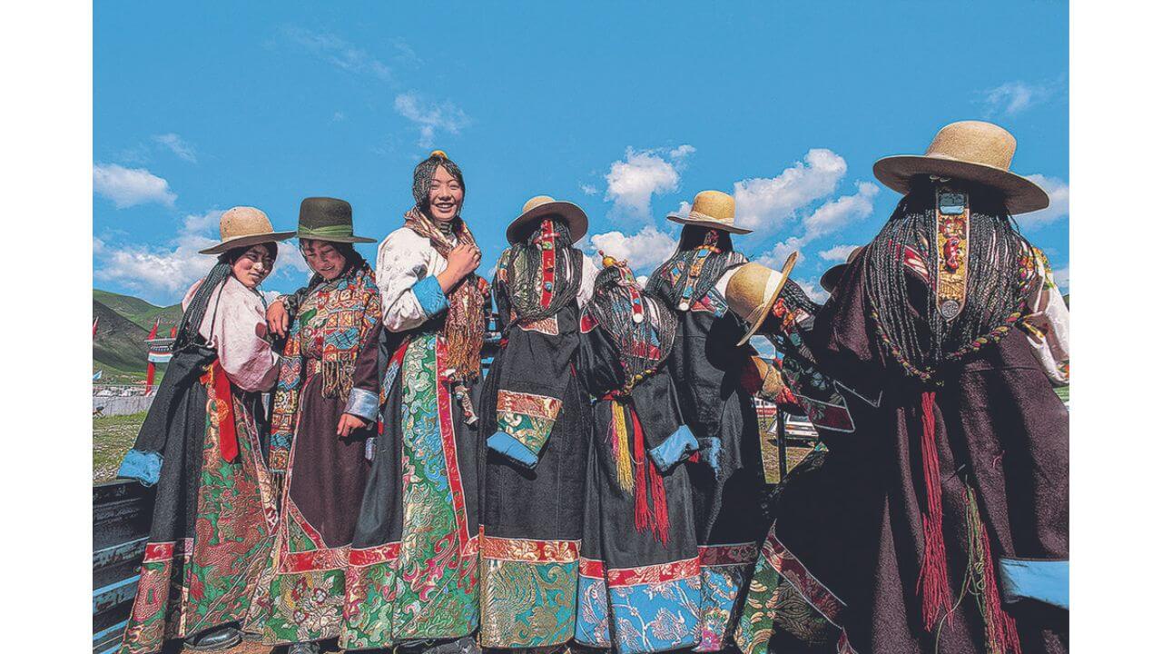 Tibetan clothing Tibetan clothing